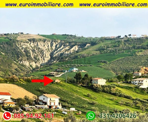 rudere in vendita a Pineto