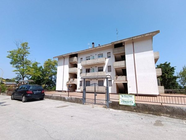 appartamento in vendita a Pineto in zona Mutignano