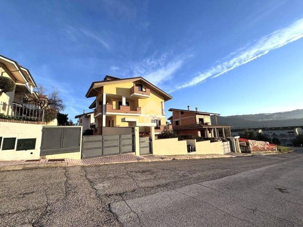 appartamento in vendita a Pineto