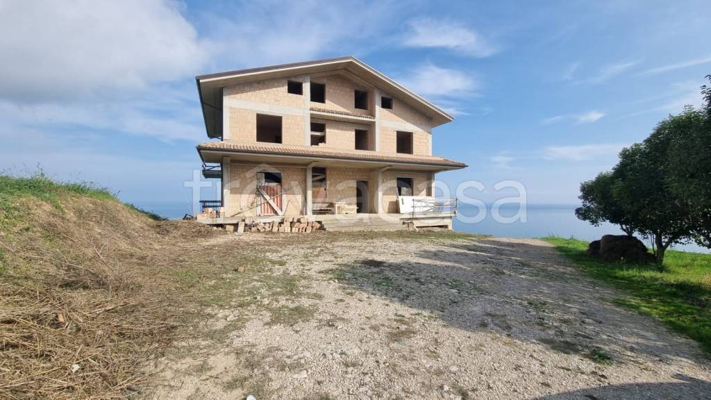 casa indipendente in vendita a Pineto in zona Colle Morino