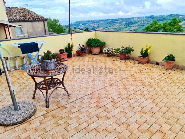 appartamento in vendita a Pineto in zona Mutignano