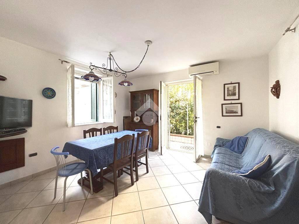 casa indipendente in vendita a Pineto