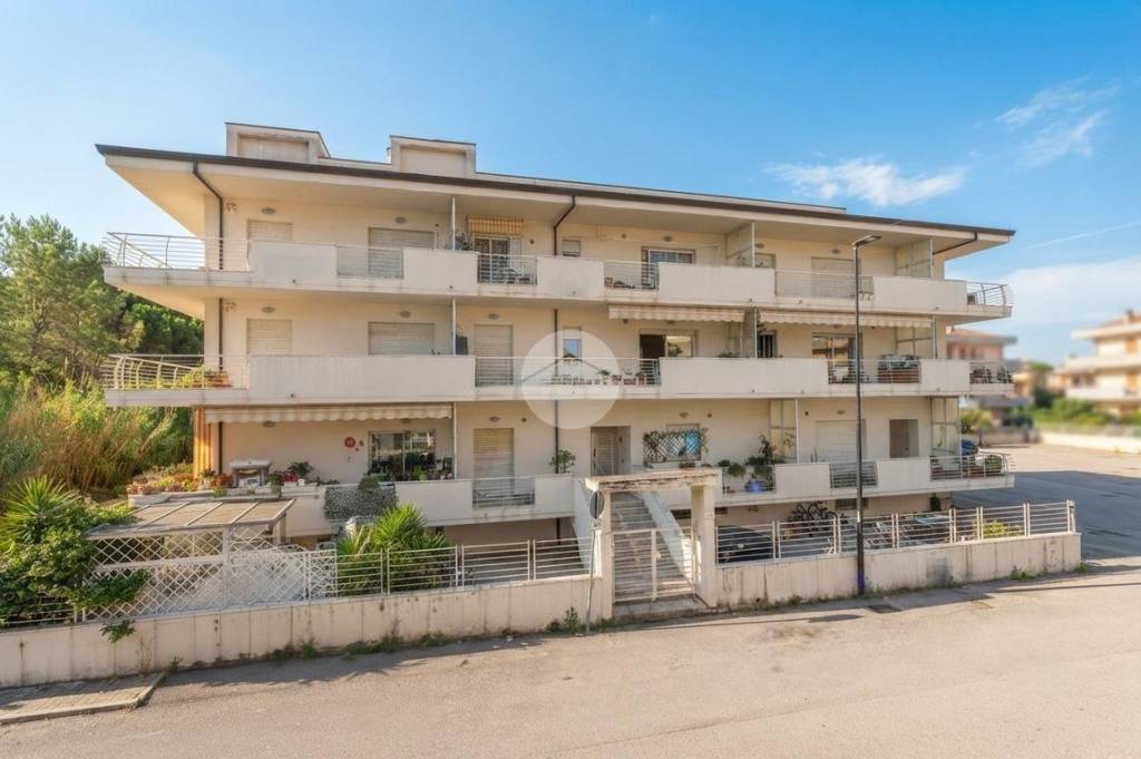 appartamento in vendita a Pineto