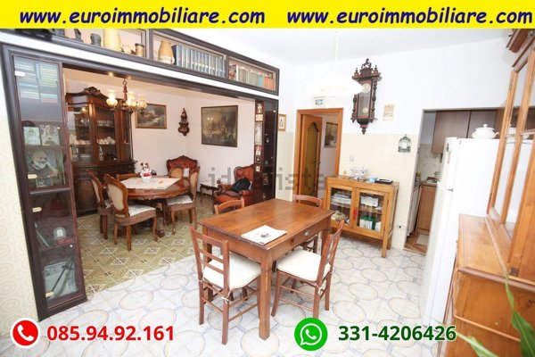 casa indipendente in vendita a Pineto in zona Mutignano