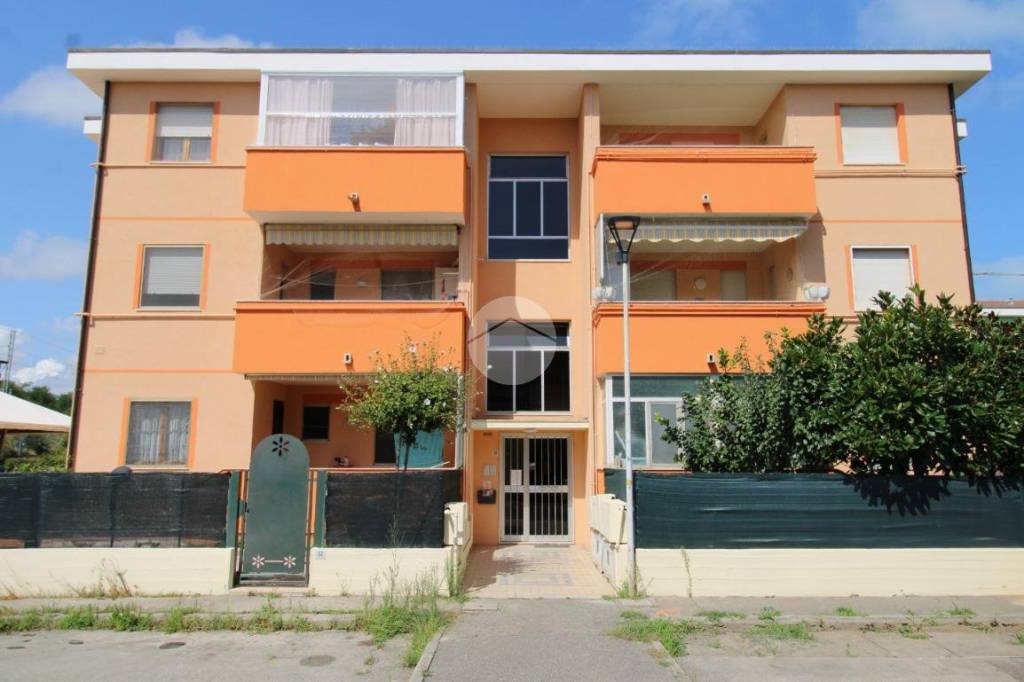 appartamento in vendita a Pineto in zona Scerne