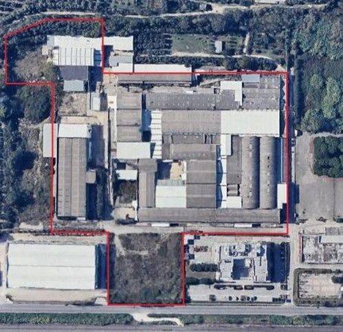 locale commerciale in vendita a Pineto