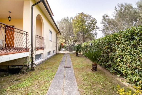 casa indipendente in vendita a Pineto