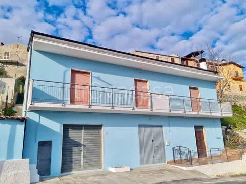 casa indipendente in vendita a Pineto in zona Mutignano