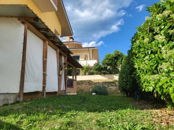 appartamento in vendita a Pineto