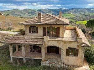casa indipendente in vendita a Pineto