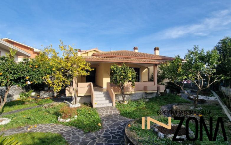 casa indipendente in vendita a Pineto in zona Torre San Rocco