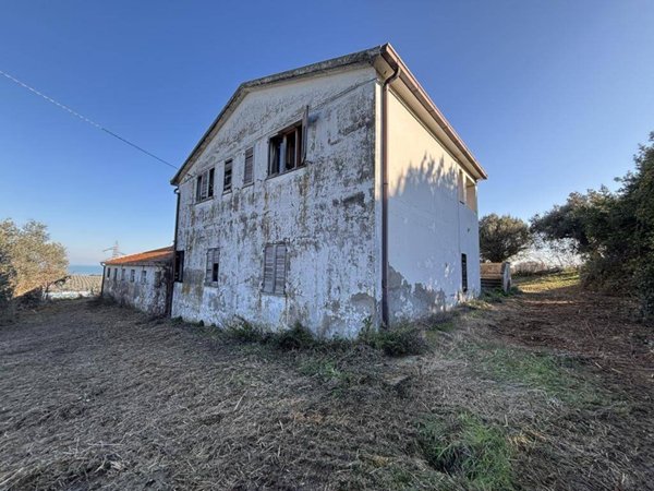 casa indipendente in vendita a Pineto in zona Colle Morino