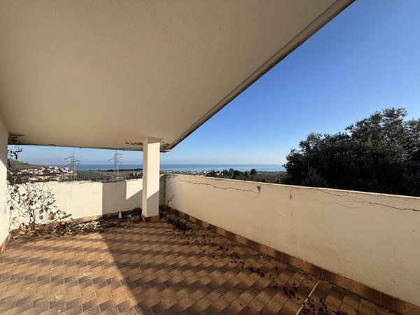 casa indipendente in vendita a Pineto in zona Colle Morino