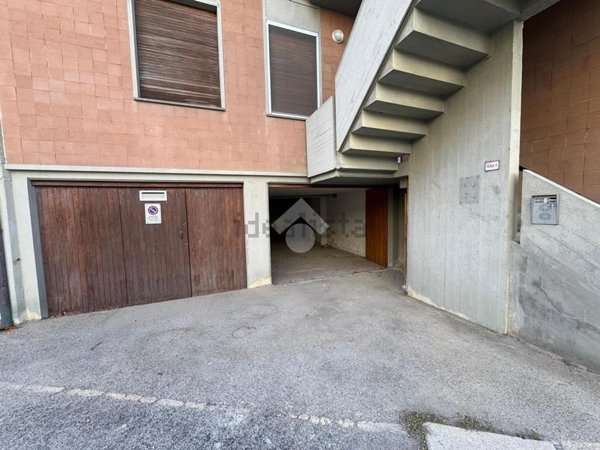 casa indipendente in vendita a Pineto