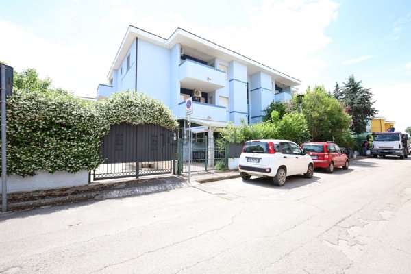 appartamento in vendita a Pineto in zona Scerne