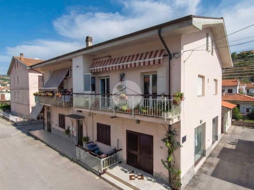 appartamento in vendita a Pineto