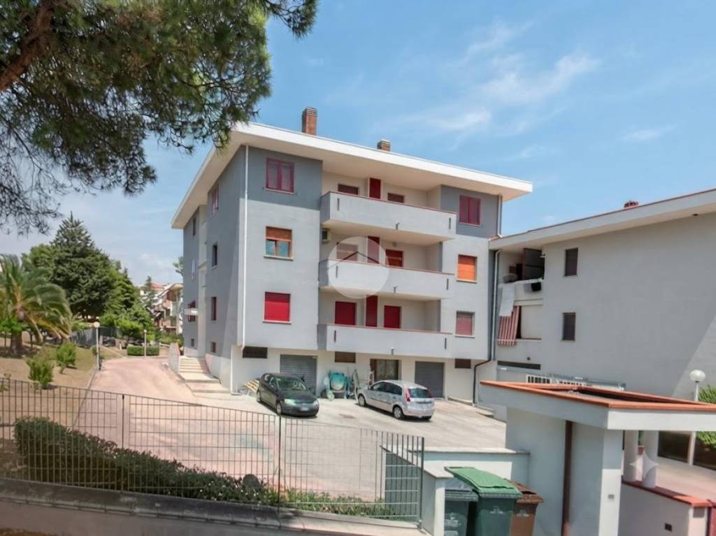 appartamento in vendita a Pineto