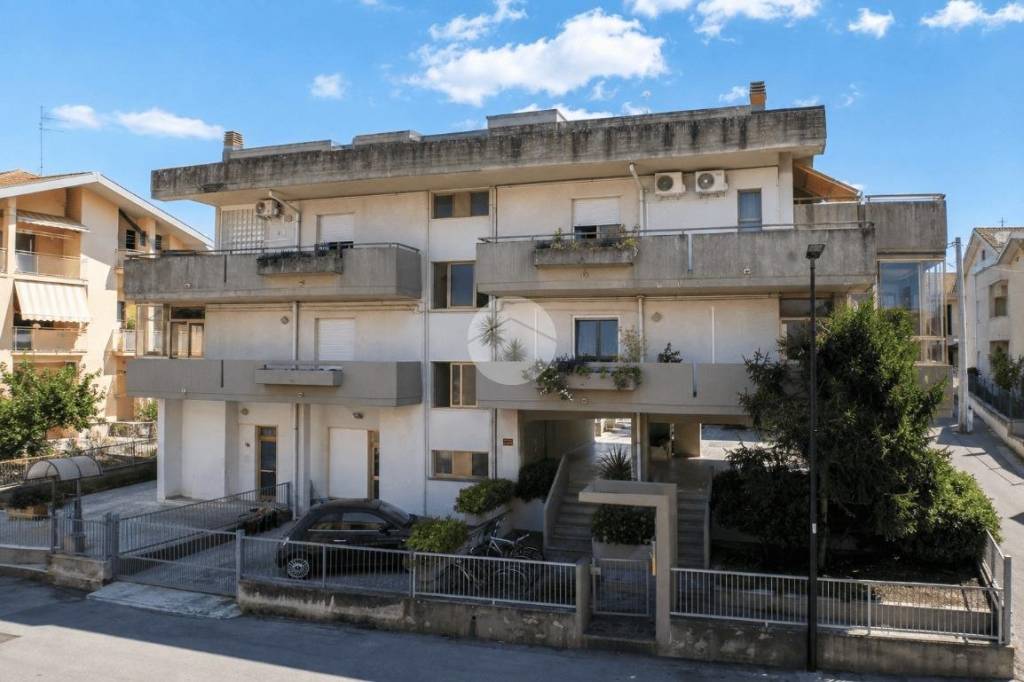 appartamento in vendita a Pineto