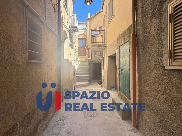 casa indipendente in vendita a Pineto in zona Mutignano