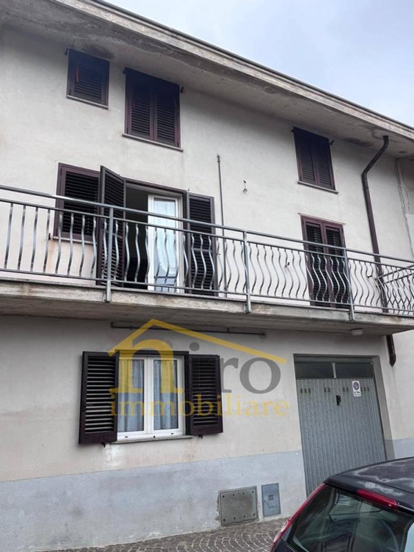 casa indipendente in vendita a Rocca Santa Maria