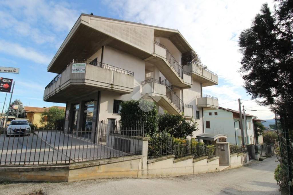 appartamento in vendita a Roseto degli Abruzzi in zona San Giovanni