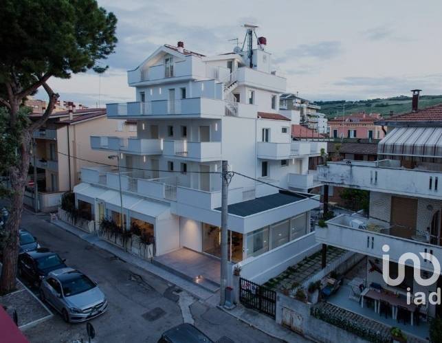 intera palazzina in vendita a Roseto degli Abruzzi