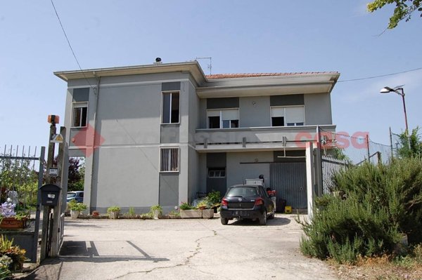casa indipendente in vendita a Roseto degli Abruzzi