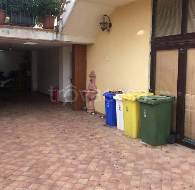 negozio in vendita a Roseto degli Abruzzi in zona Cologna Spiaggia