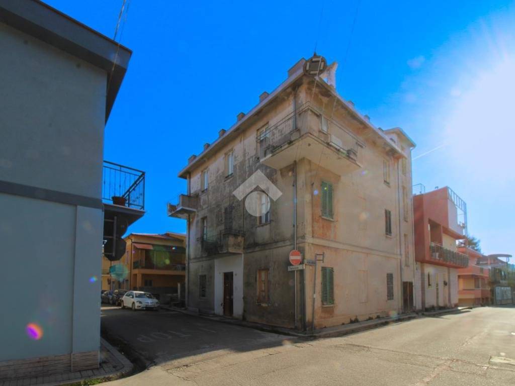 casa indipendente in vendita a Roseto degli Abruzzi
