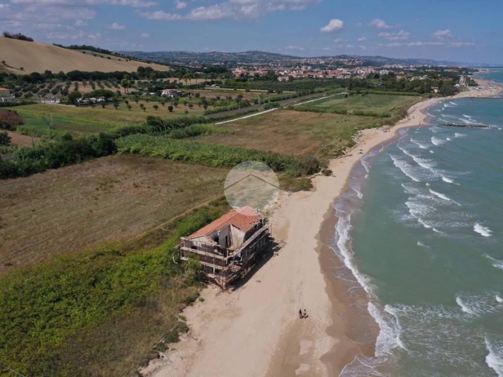 casa indipendente in vendita a Roseto degli Abruzzi