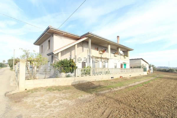 casa indipendente in vendita a Roseto degli Abruzzi