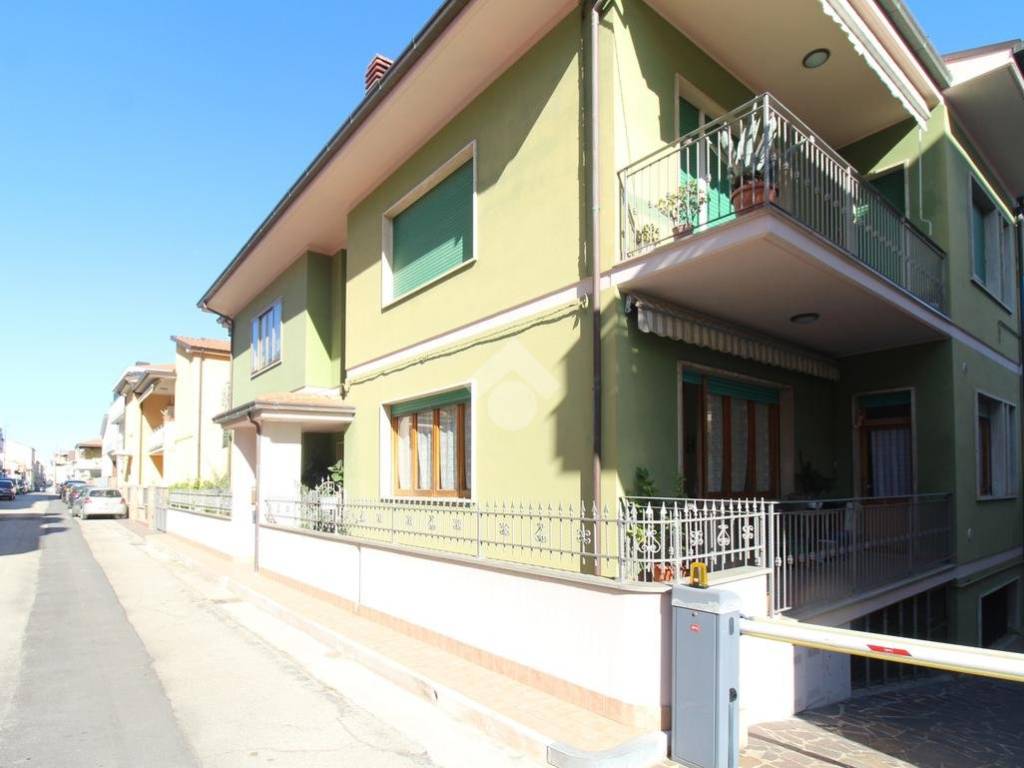 appartamento in vendita a Roseto degli Abruzzi