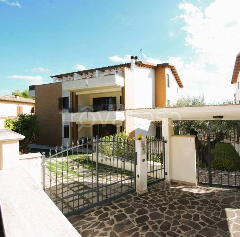 appartamento in vendita a Roseto degli Abruzzi in zona Voltarrosto