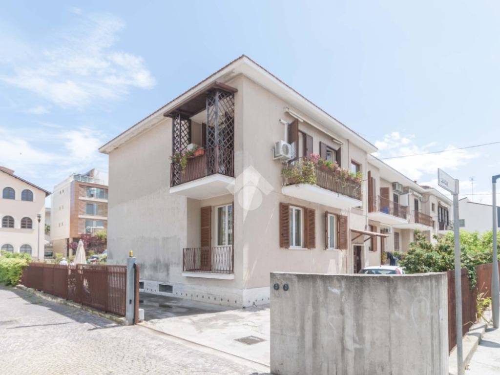 appartamento in vendita a Roseto degli Abruzzi