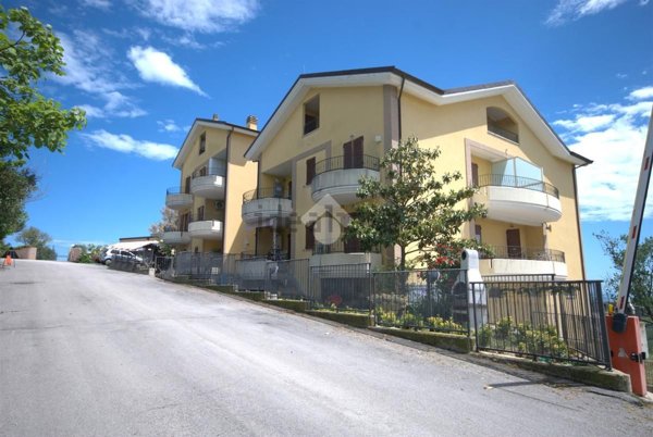 appartamento in vendita a Roseto degli Abruzzi in zona Cologna Paese