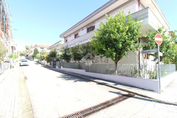 appartamento in vendita a Roseto degli Abruzzi in zona Voltarrosto