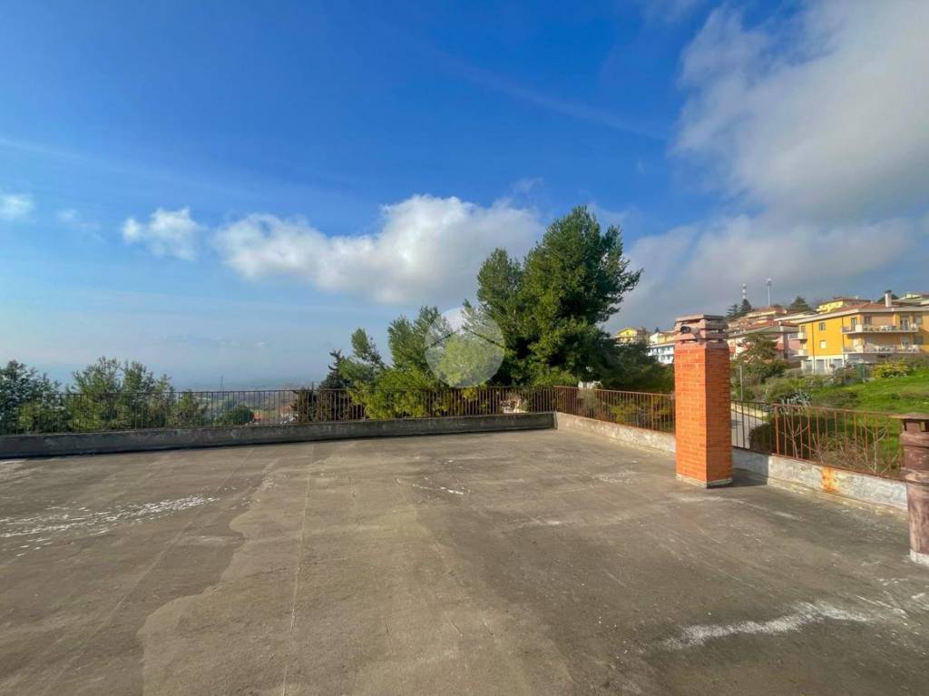 appartamento in vendita a Roseto degli Abruzzi in zona Montepagano