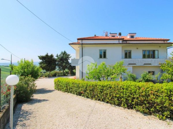 casa indipendente in vendita a Roseto degli Abruzzi