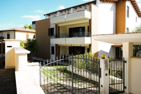 appartamento in vendita a Roseto degli Abruzzi in zona Voltarrosto