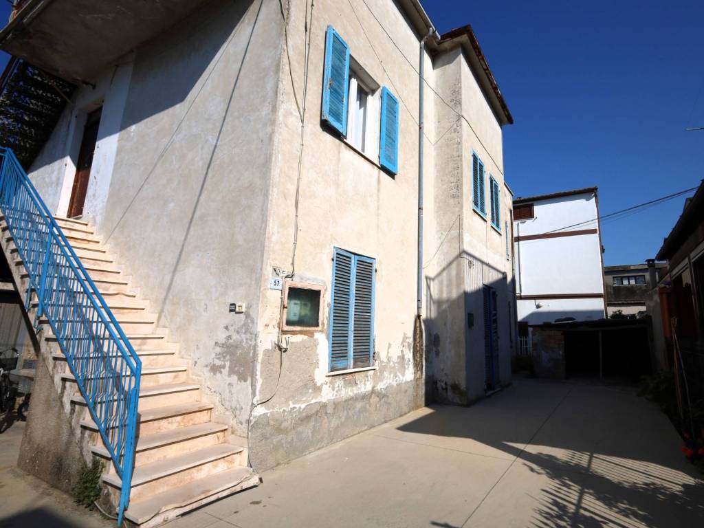 casa indipendente in vendita a Roseto degli Abruzzi