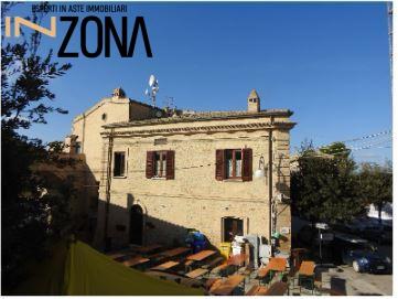 appartamento in vendita a Roseto degli Abruzzi in zona Montepagano