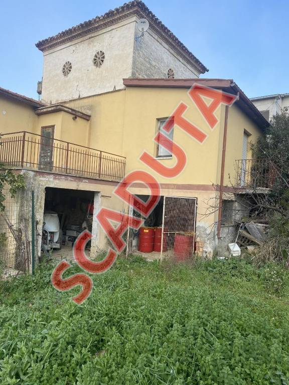 casa indipendente in vendita a Roseto degli Abruzzi