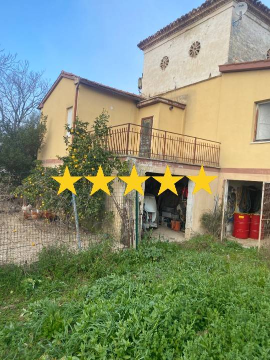 casa indipendente in vendita a Roseto degli Abruzzi
