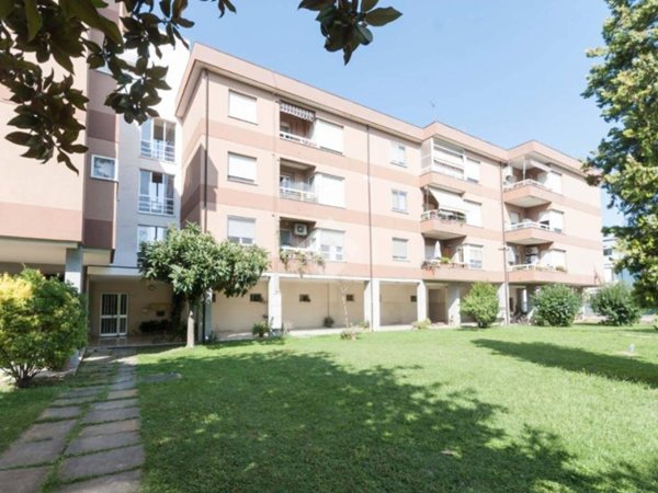 appartamento in vendita a Roseto degli Abruzzi in zona Cologna Spiaggia