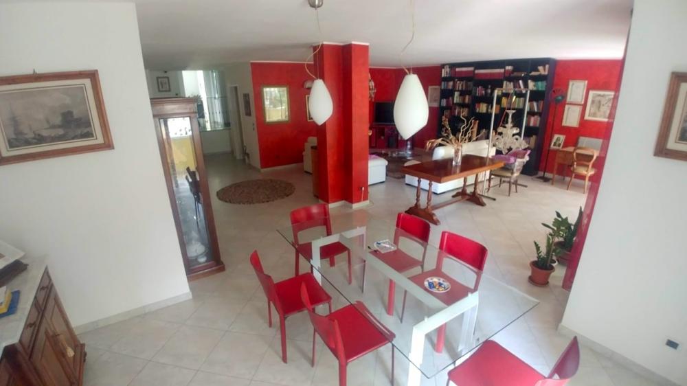 casa indipendente in vendita a Roseto degli Abruzzi in zona Voltarrosto