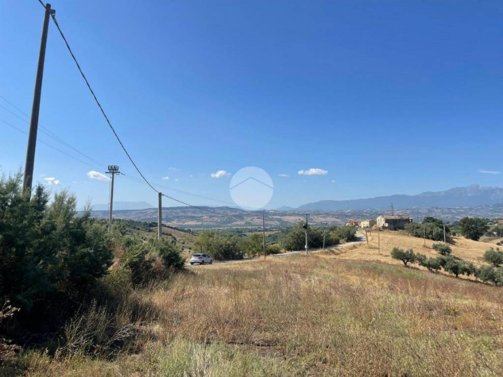 terreno edificabile in vendita a Roseto degli Abruzzi in zona Montepagano