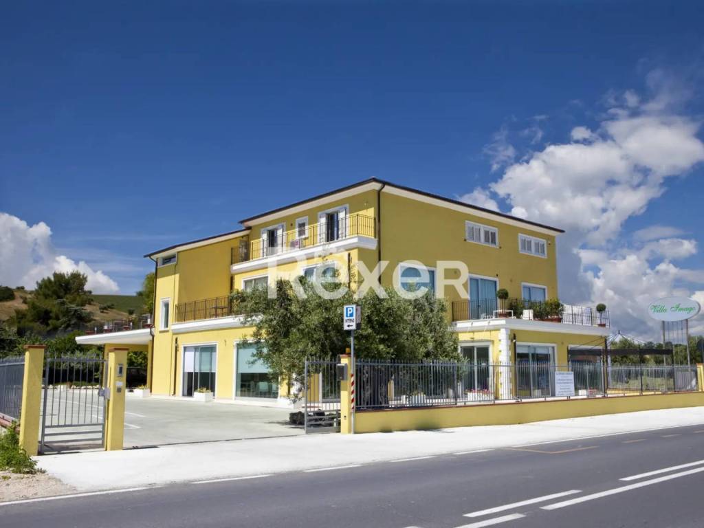 casa indipendente in vendita a Roseto degli Abruzzi