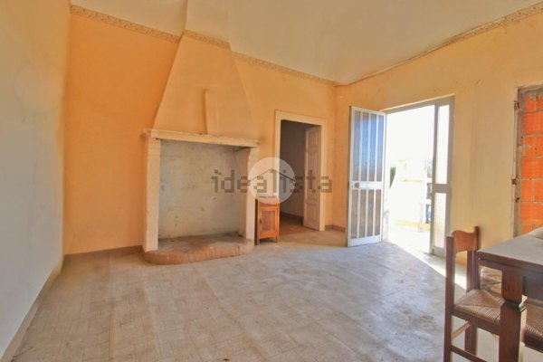 casa indipendente in vendita a Roseto degli Abruzzi in zona Cologna Spiaggia