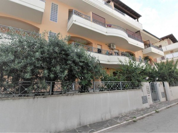 appartamento in vendita a Roseto degli Abruzzi in zona Santa Lucia