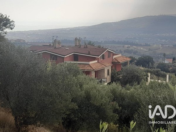 casa indipendente in vendita a Roseto degli Abruzzi in zona Montepagano